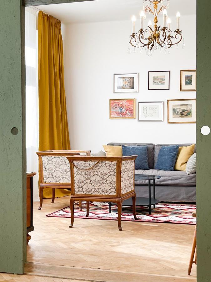 Turnkey I Vintage Terrace Apartment プラハ エクステリア 写真